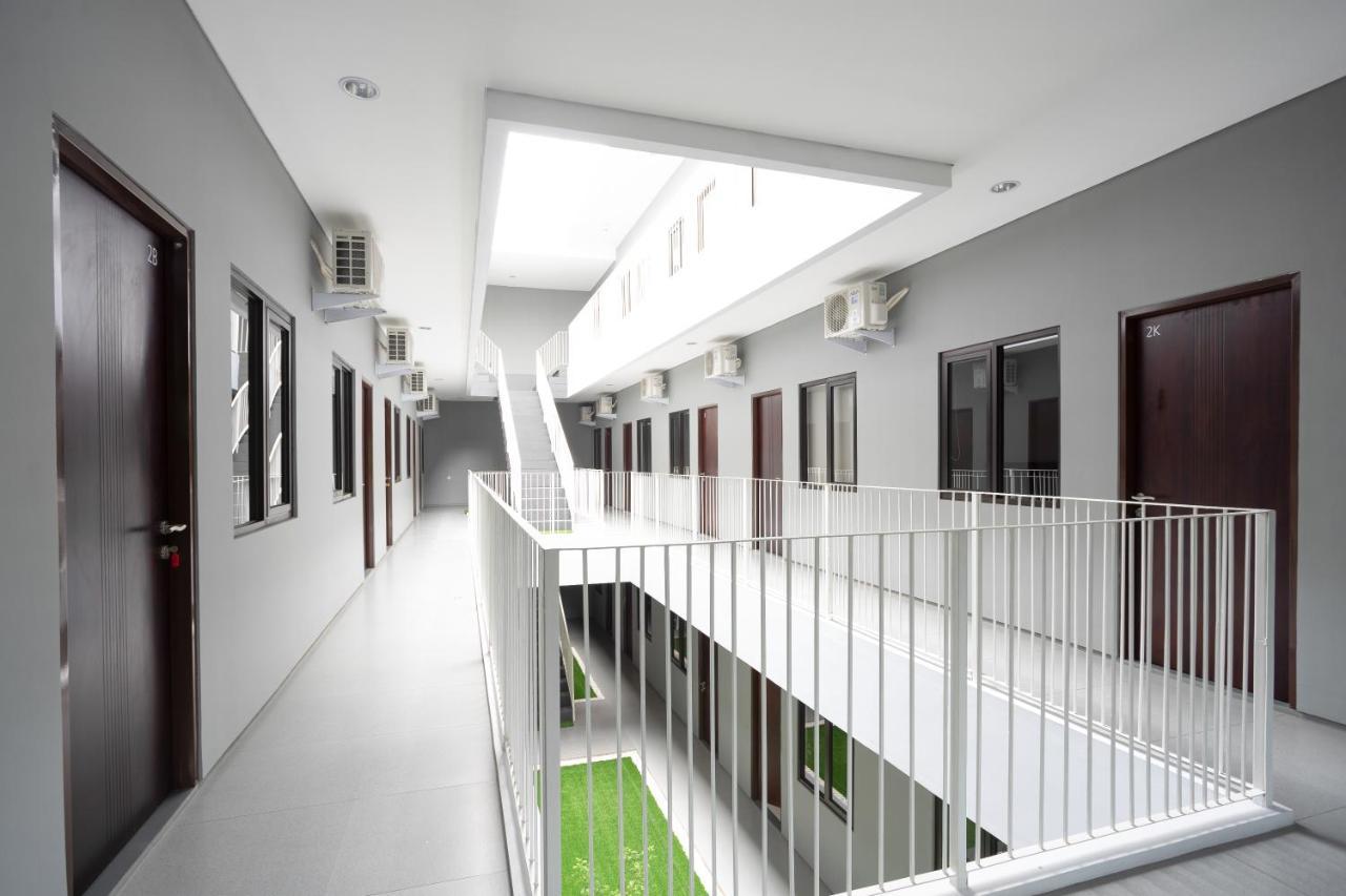 Reddoorz Plus Near Jiexpo Kemayoran Jakarta Luaran gambar