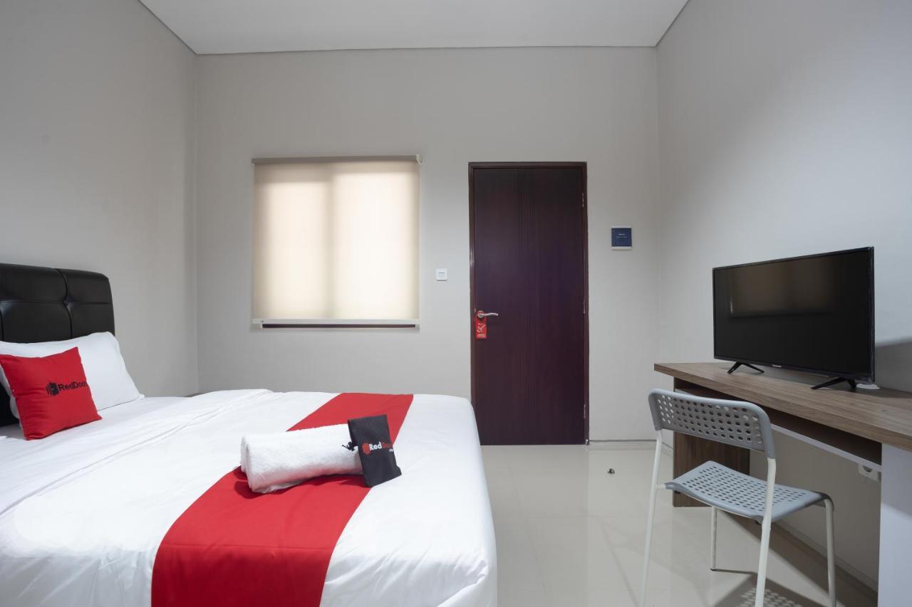 Reddoorz Plus Near Jiexpo Kemayoran Jakarta Luaran gambar