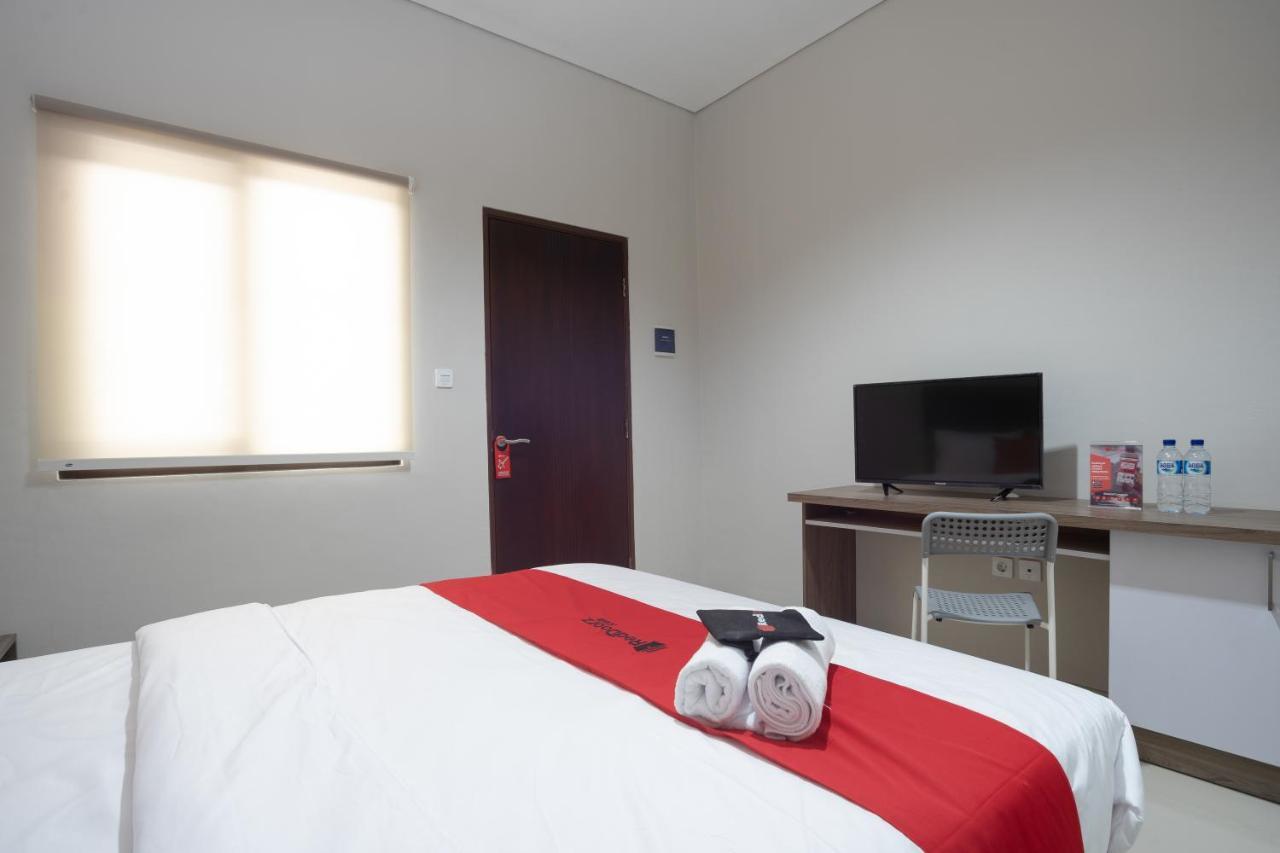 Reddoorz Plus Near Jiexpo Kemayoran Jakarta Luaran gambar