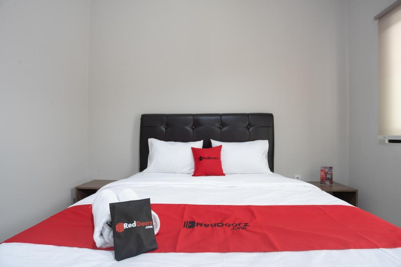 Reddoorz Plus Near Jiexpo Kemayoran Jakarta Luaran gambar