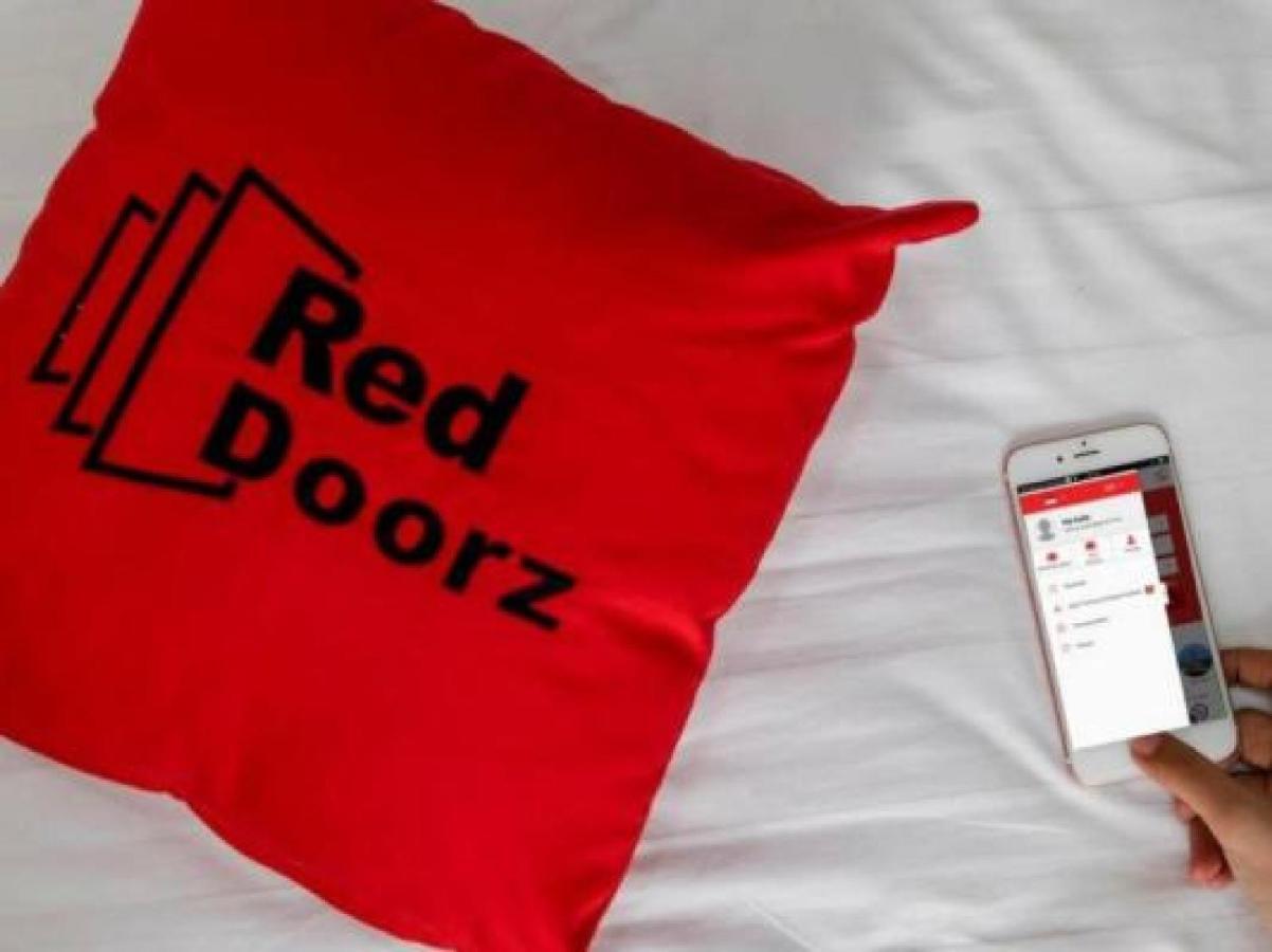 Reddoorz Plus Near Jiexpo Kemayoran Jakarta Luaran gambar